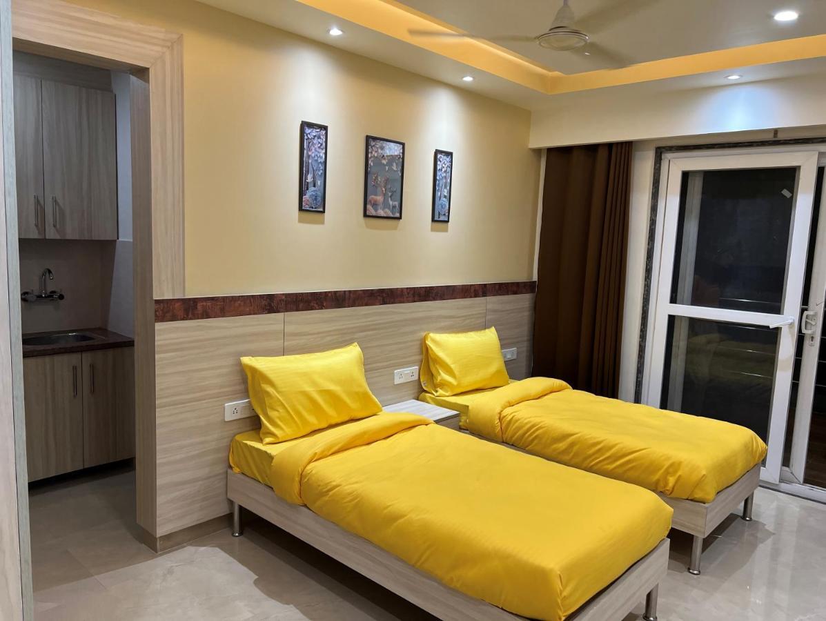 Windchime 853 Hotel Gurgaon Buitenkant foto